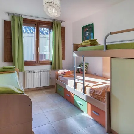 Apartamento 150 M Playa Tossa Apartment *